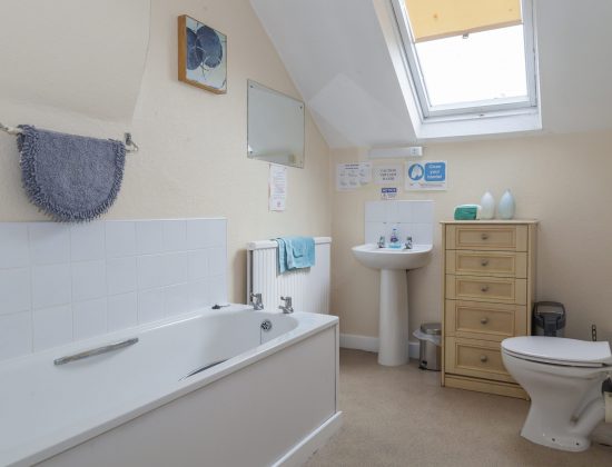 Stanfield House bathroom
