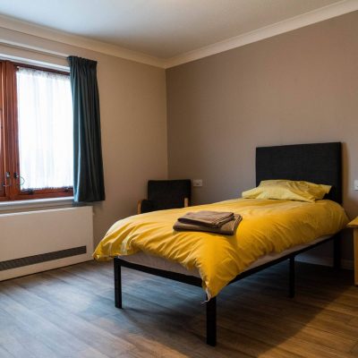 bedroom scaled 400x400 1